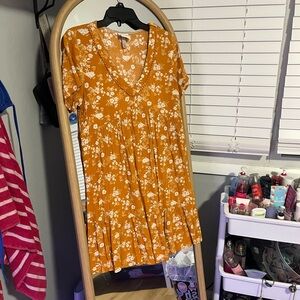 Knox Rose Rust Dress with White Floral Design